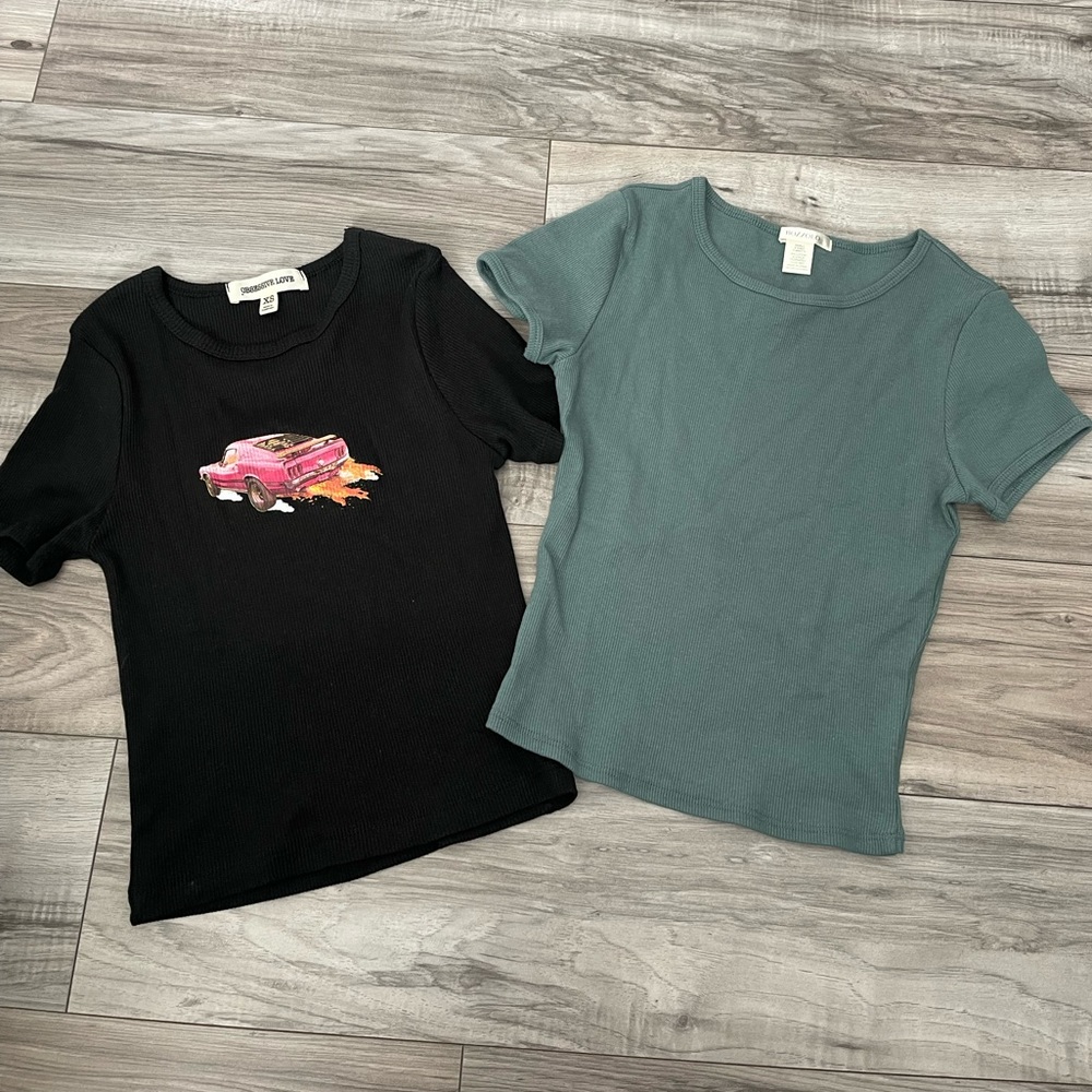 NWOT- shirt bundle